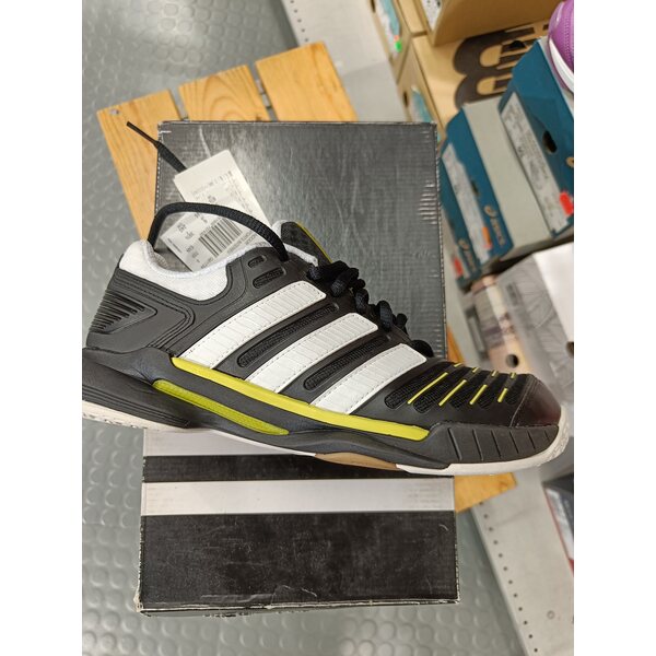 Adidas Adipower Stabil M Inomhusskor (39 1/3 storlek)